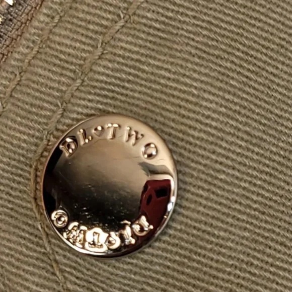 Dawn Levy Lia Lace Sleeve Hooded Utility Jacket - Picture 8 of 16